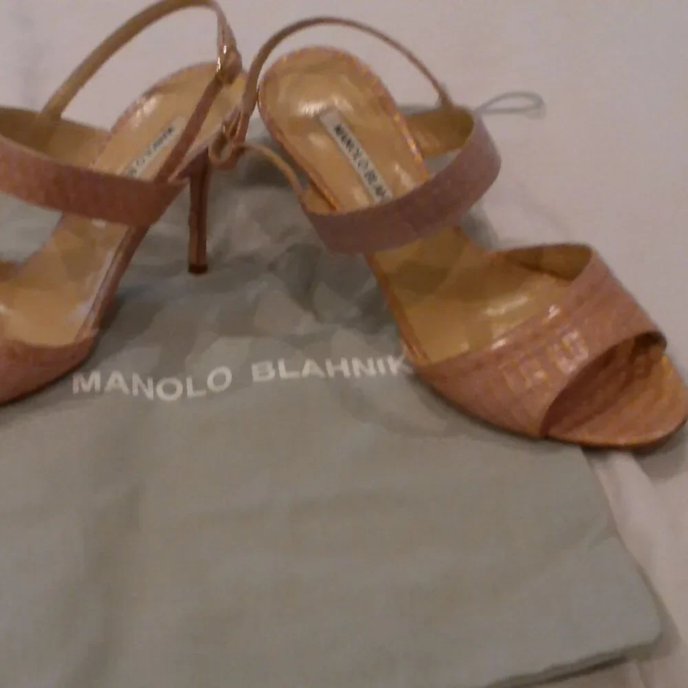 Manolo Blahnik Sandals in Snake Pink Size 38 (Size 8) - Picture 5 of 7